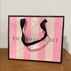 💓Victoria's Secret Pink and Black Gift Tote